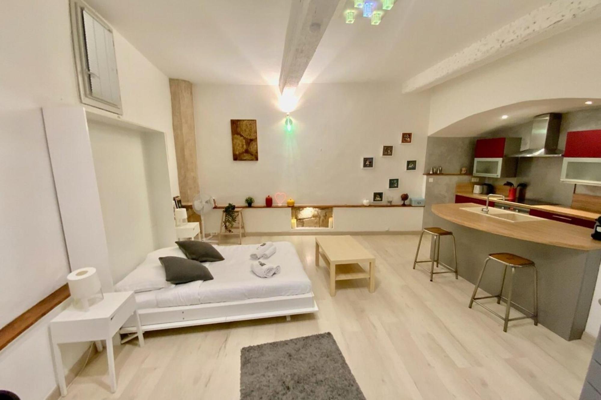 Le Montpellierain - Studio Dans Lecusson ! Appartement Buitenkant foto